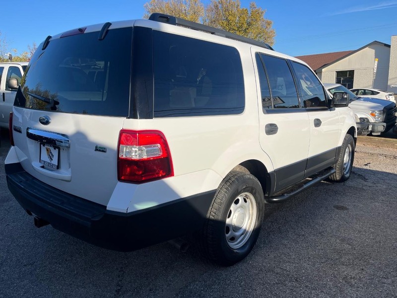 Ford Expedition Vehicle Image 04