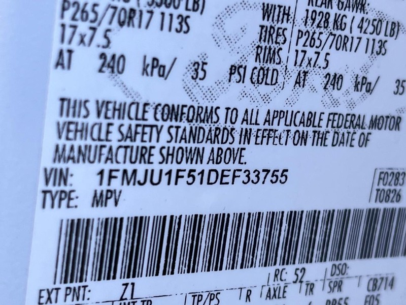 Ford Expedition Vehicle Image 13