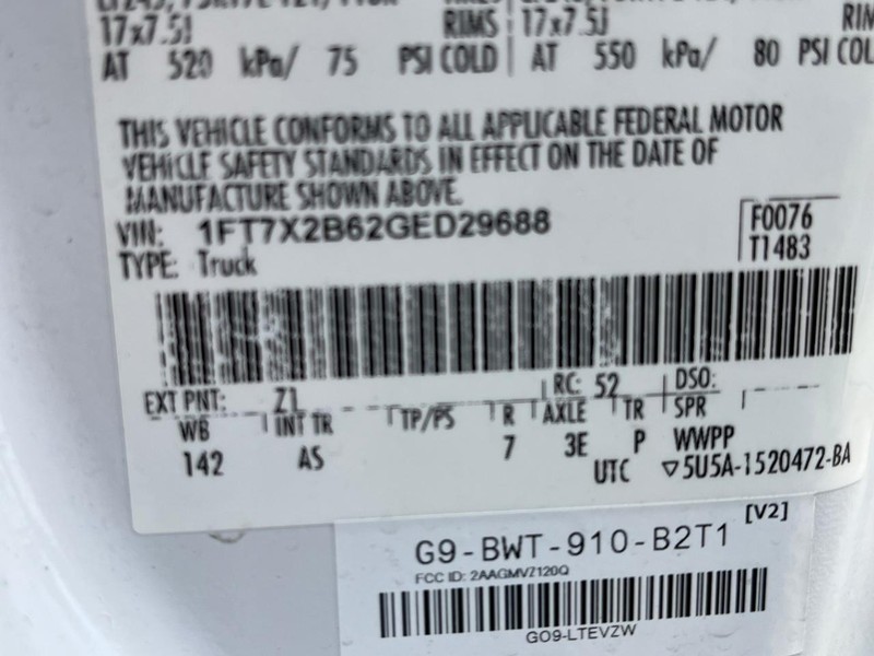 Ford Super Duty F-250 SRW Vehicle Image 14