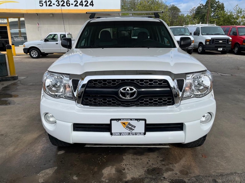 Toyota Tacoma Vehicle Image 02