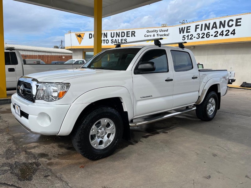 Toyota Tacoma Vehicle Image 03