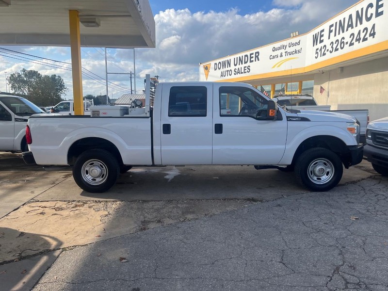 Ford Super Duty F-250 SRW Vehicle Image 02
