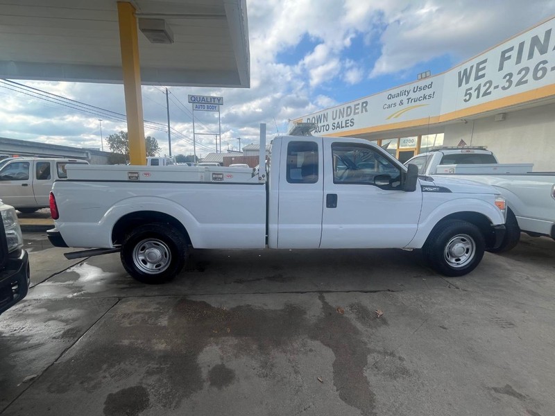 Ford Super Duty F-250 SRW Vehicle Image 03