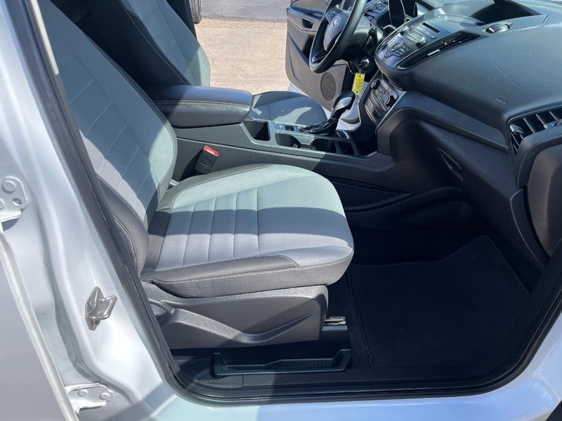 Ford Escape Vehicle Image 09