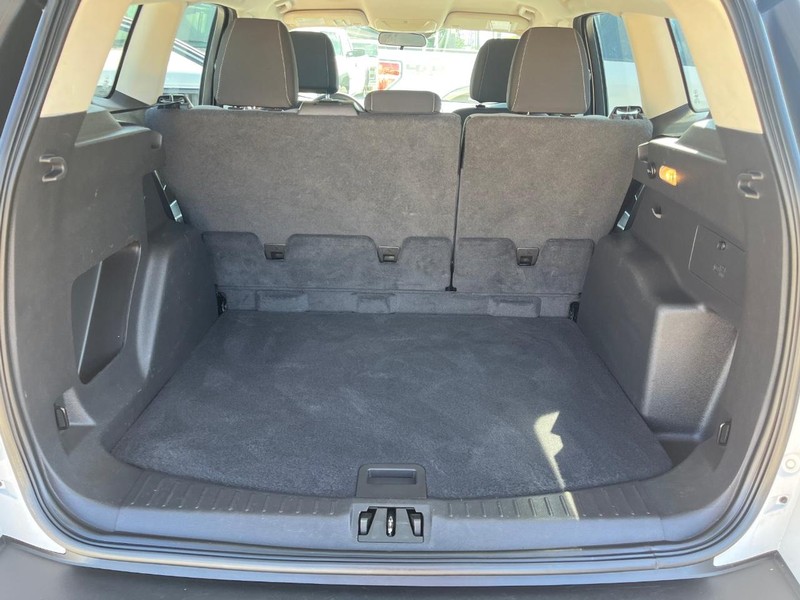 Ford Escape Vehicle Image 12