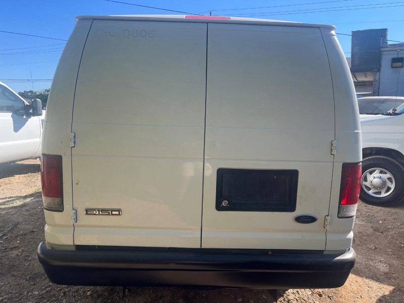 Ford Econoline Cargo Van Vehicle Image 04