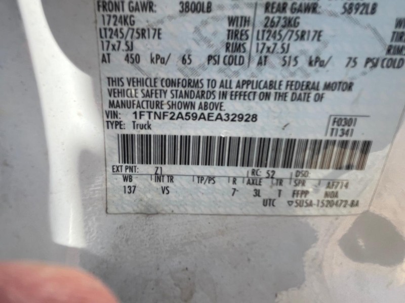 Ford Super Duty F-250 SRW Vehicle Image 08