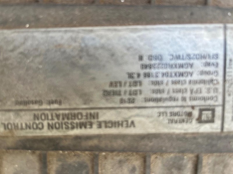 Chevrolet Express Cargo Van Vehicle Image 12