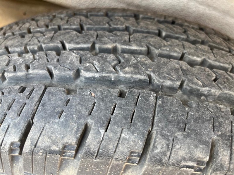 Chevrolet Express Cargo Van Vehicle Image 13