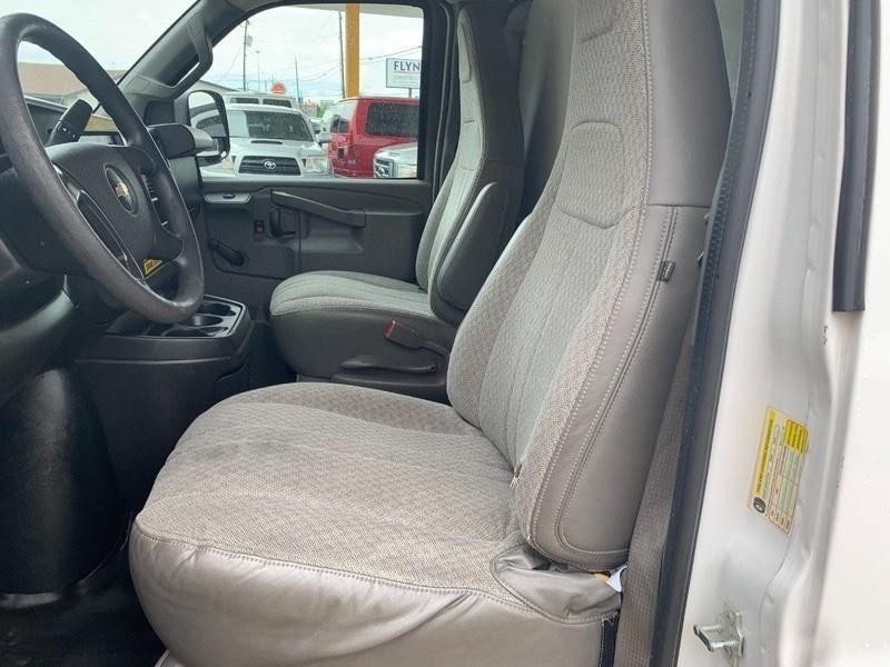 Chevrolet Express Cargo Van Vehicle Image 06