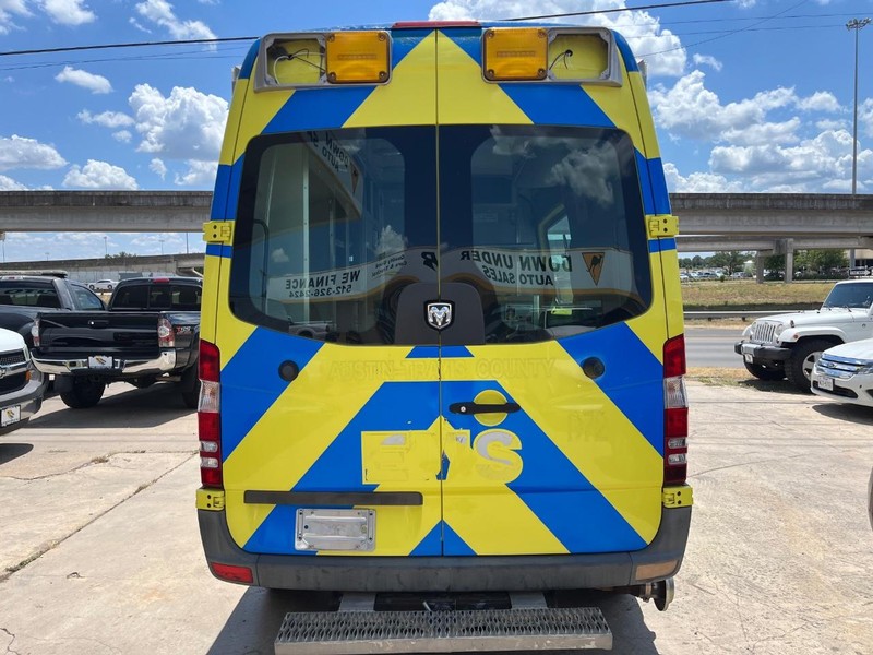 Dodge Sprinter Vehicle Image 06