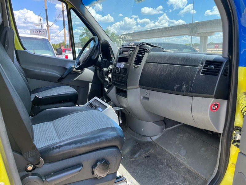 Dodge Sprinter Vehicle Image 08