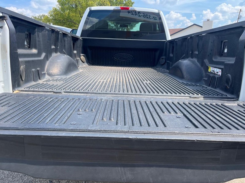 Ford Super Duty F-250 SRW Vehicle Image 07