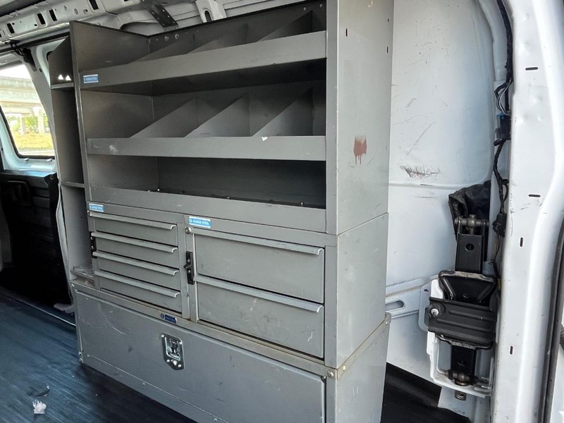 Chevrolet Express Cargo Van Vehicle Image 14