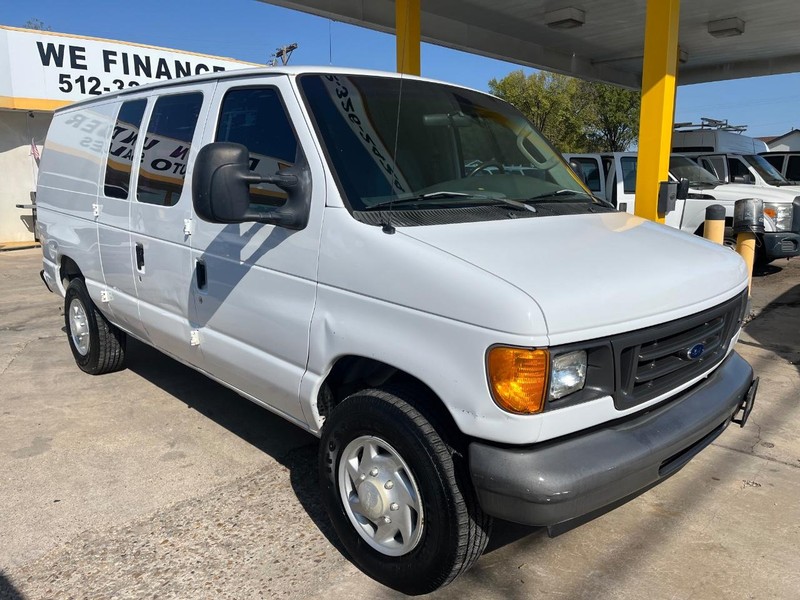 Ford Econoline Cargo Van Vehicle Image 03
