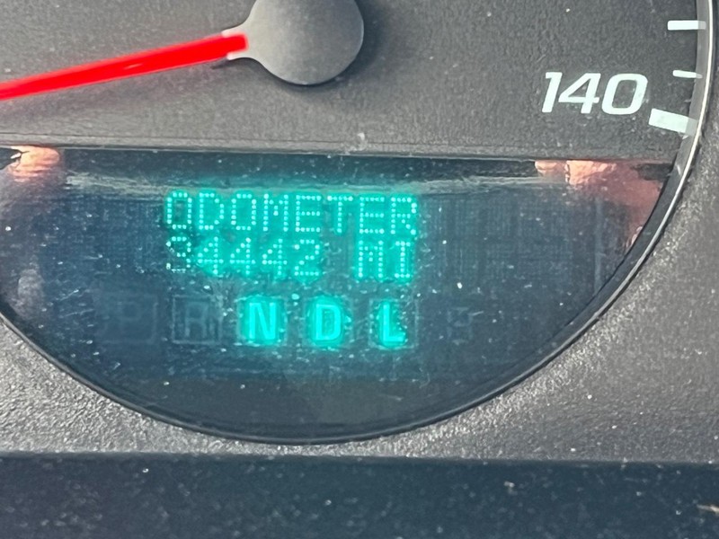 Chevrolet Impala Vehicle Image 12