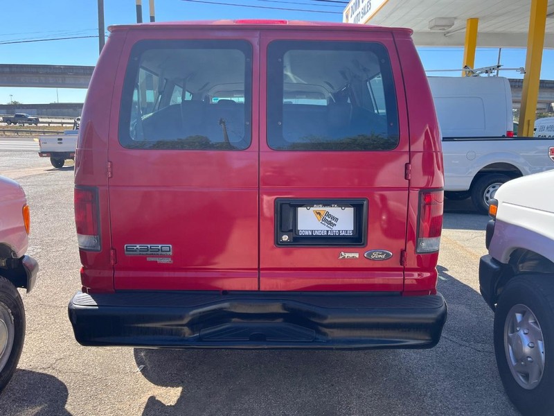 Ford Econoline Wagon Vehicle Image 05