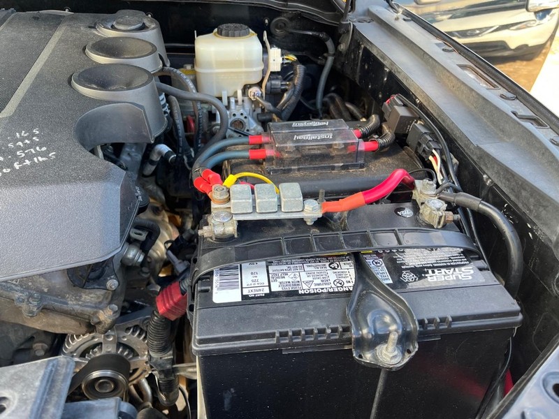 Toyota FJ Cruiser Vehicle Image 13