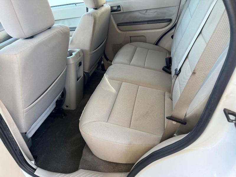 Ford Escape Vehicle Image 12