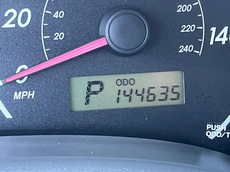 Toyota Corolla Vehicle Image 13