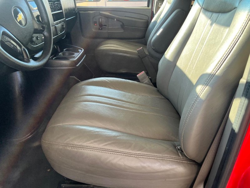 Chevrolet Express Passenger Vehicle Image 08