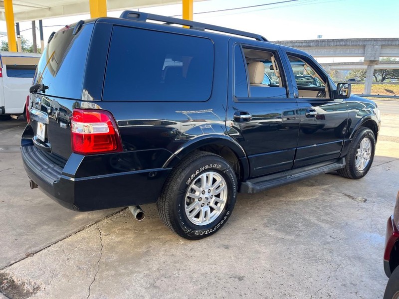 Ford Expedition Vehicle Image 04