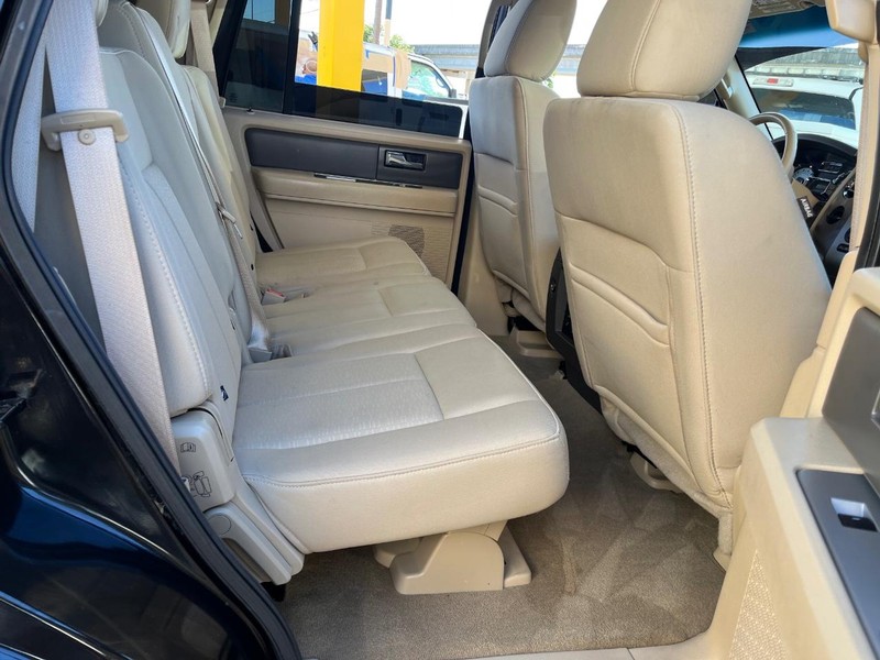 Ford Expedition Vehicle Image 08