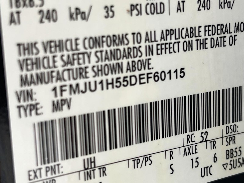 Ford Expedition Vehicle Image 14