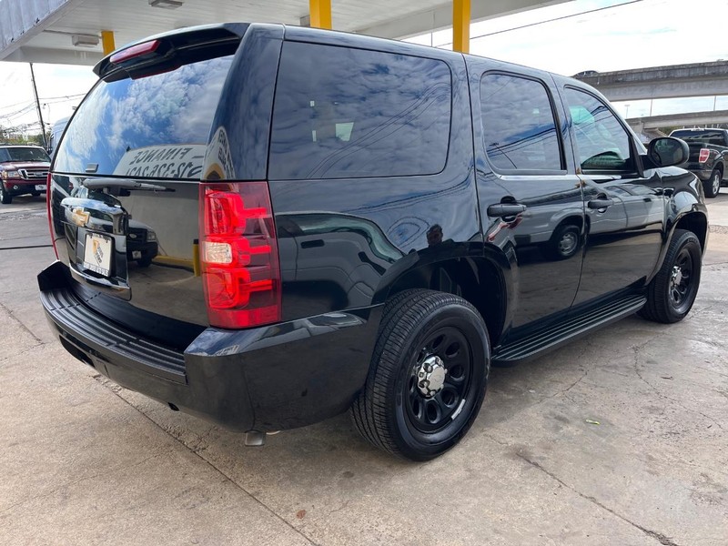 Chevrolet Tahoe Vehicle Image 04