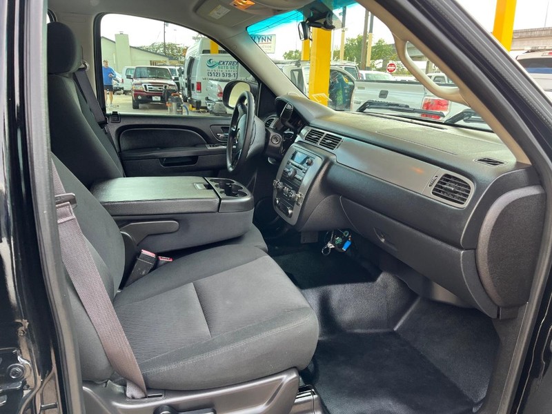 Chevrolet Tahoe Vehicle Image 09