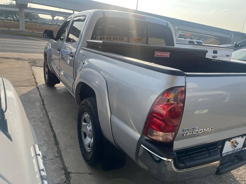 Toyota Tacoma Vehicle Image 07