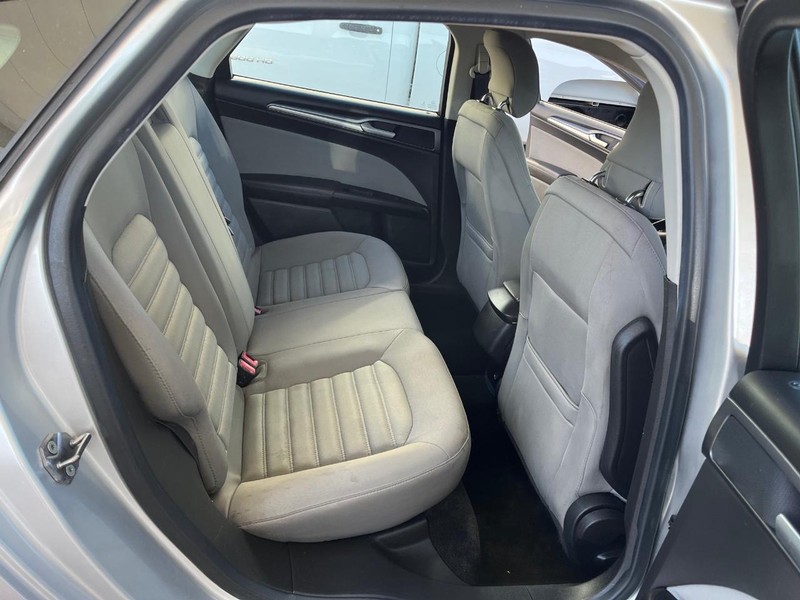 Ford Fusion Vehicle Image 06