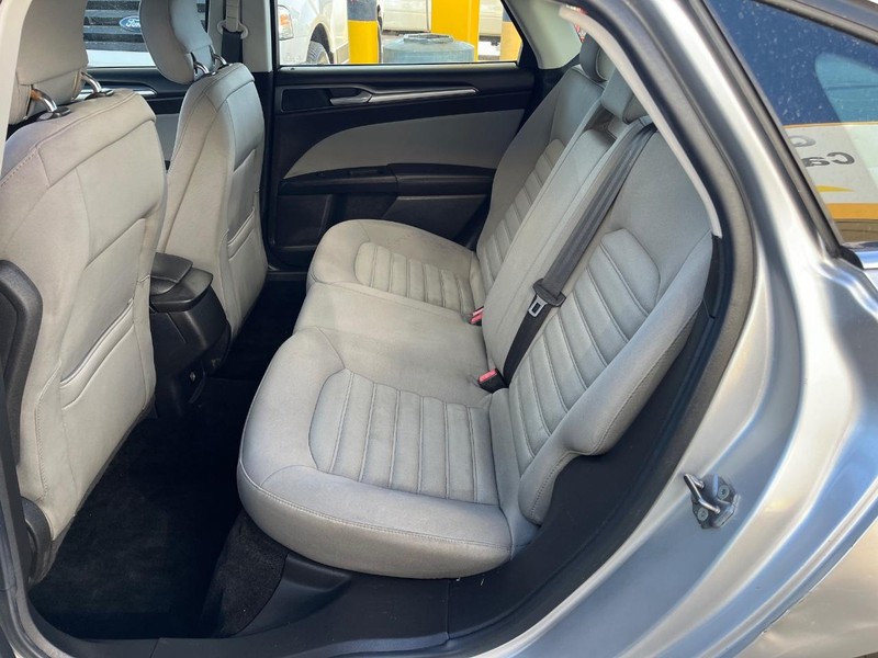 Ford Fusion Vehicle Image 07