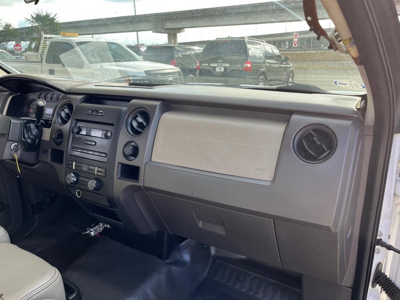 Ford F-150 Vehicle Image 09