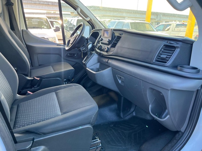 Ford Transit Cargo Van Vehicle Full-screen Gallery Image 08