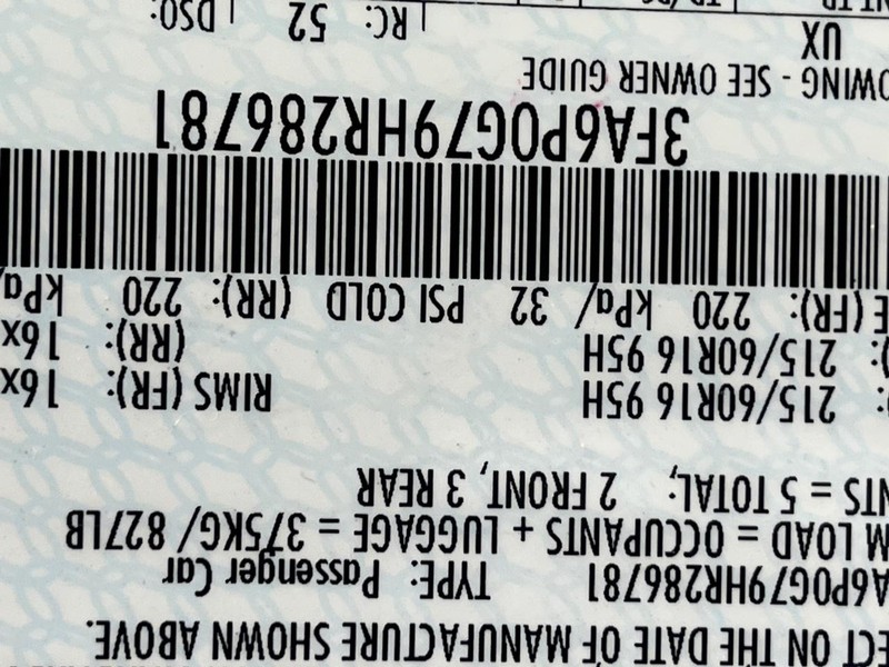 Ford Fusion Vehicle Image 14