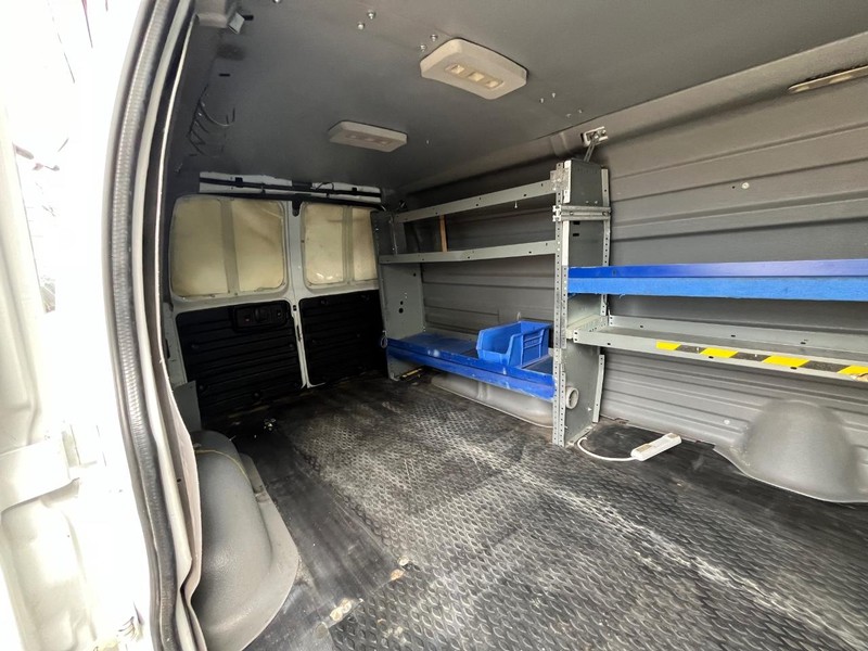 Chevrolet Express Cargo Van Vehicle Image 08