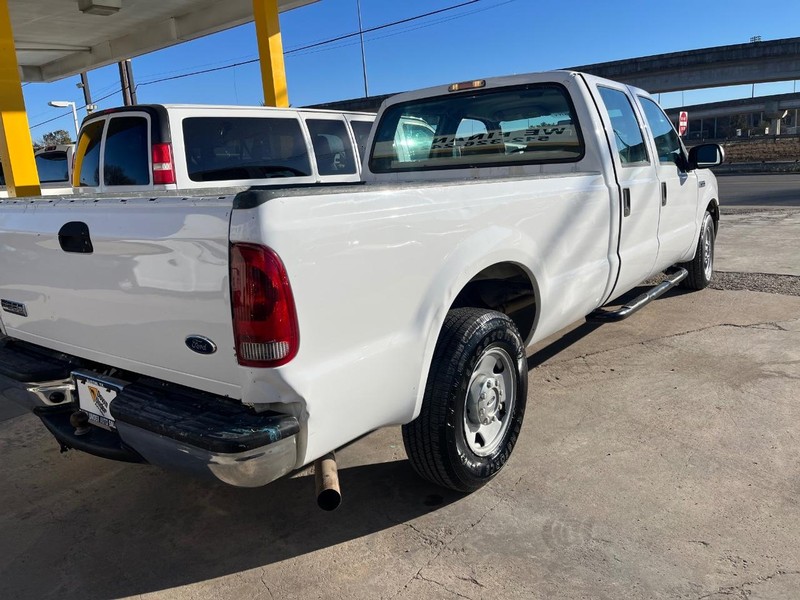 Ford Super Duty F-250 Vehicle Image 04