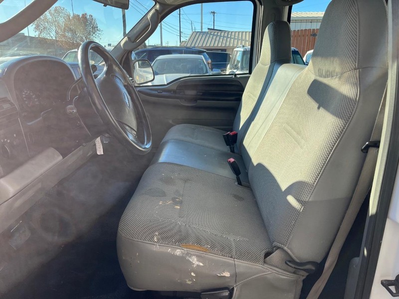 Ford Super Duty F-250 Vehicle Image 07