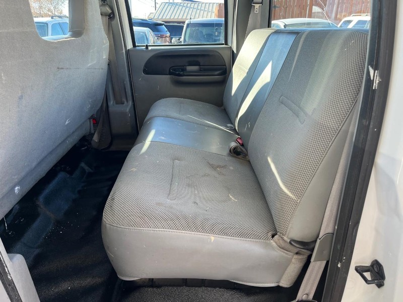 Ford Super Duty F-250 Vehicle Image 10