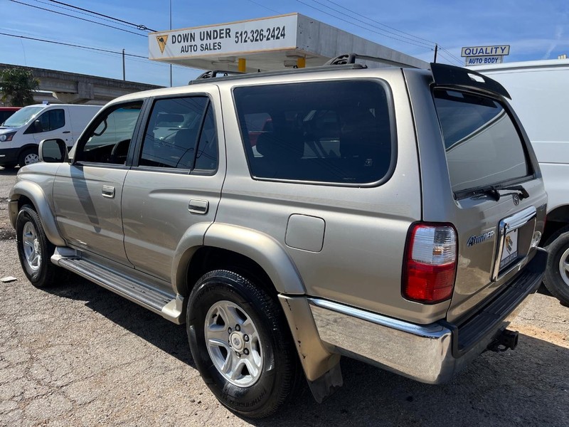 Toyota 4Runner Vehicle Image 06