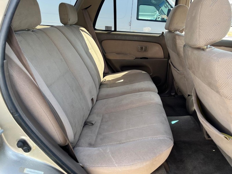 Toyota 4Runner Vehicle Image 10