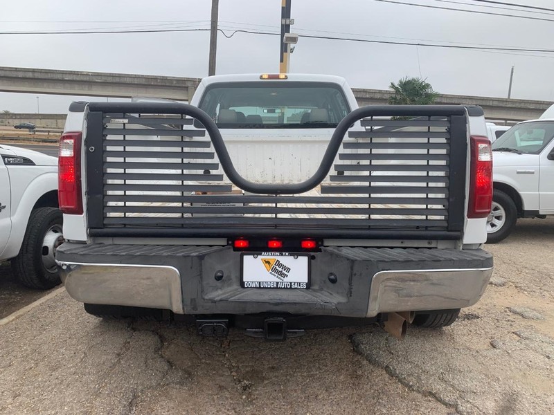 Ford Super Duty F-450 DRW Vehicle Image 05