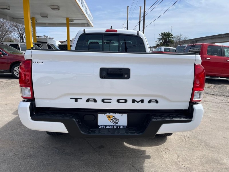 Toyota Tacoma Vehicle Image 05