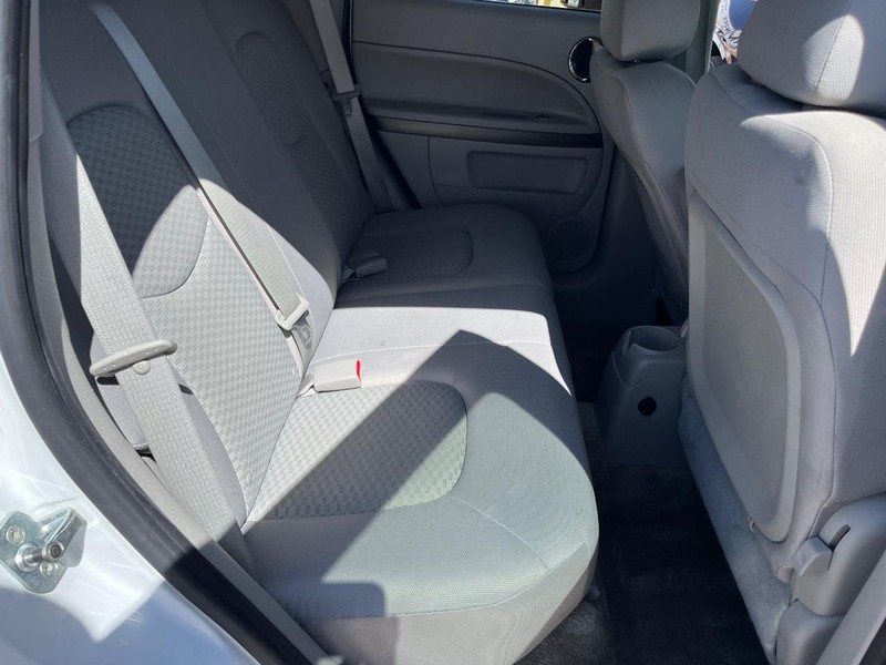 Chevrolet HHR Vehicle Image 08