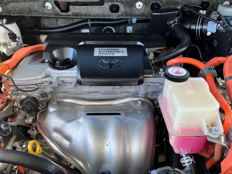 Toyota RAV4 Vehicle Image 15