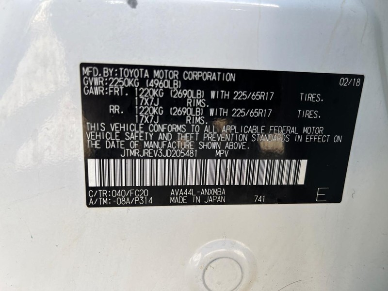 Toyota RAV4 Vehicle Image 16