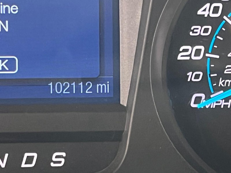 Ford Taurus Vehicle Image 14