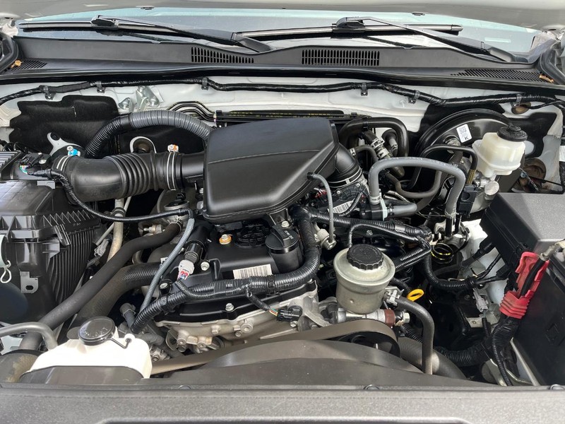 Toyota Tacoma 2WD Vehicle Image 13