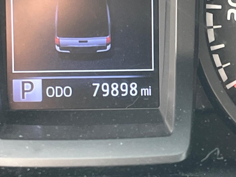 Toyota Tacoma 2WD Vehicle Image 14